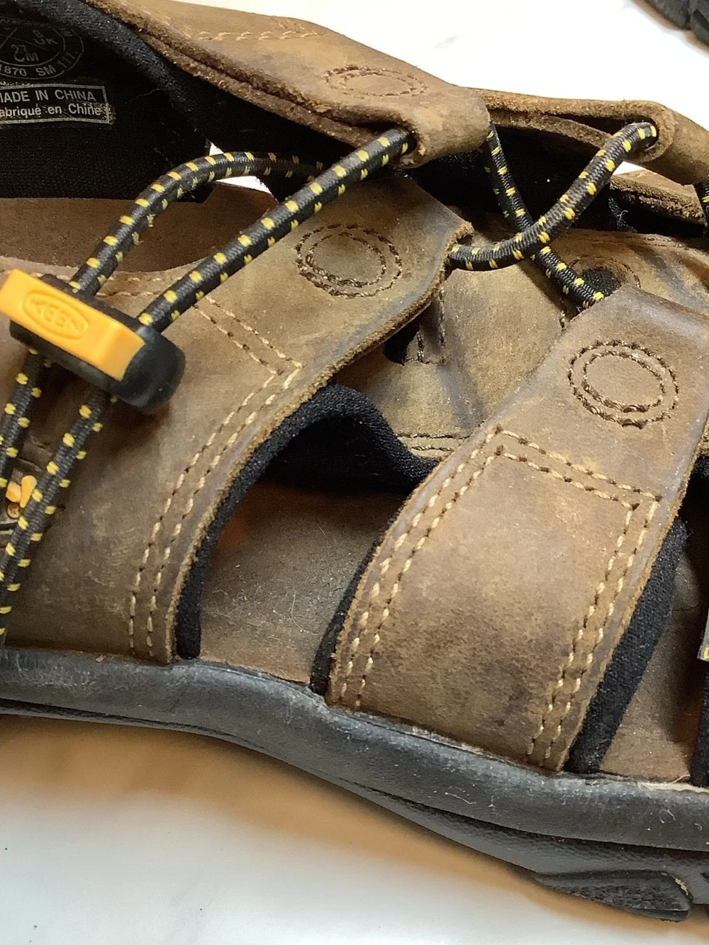 Keen Men’s Newport H2 SZ 9 Sandal Water Hiking Closed Toe